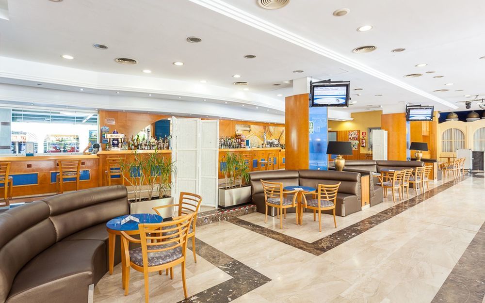 大雷吉纳4R酒店 萨洛 外观 照片
